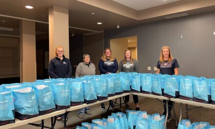 Alumni create care packages for students